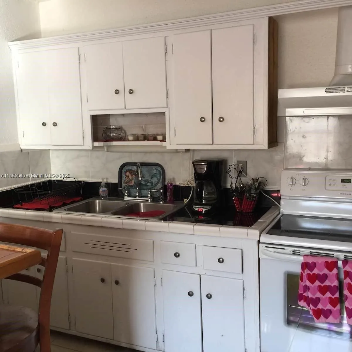 2411 Hayes St, Hollywood, Florida 33020, Hollywood, Florida 33020, ,Residential Income,For Sale,2411 Hayes St, Hollywood, Florida 33020,A11869046