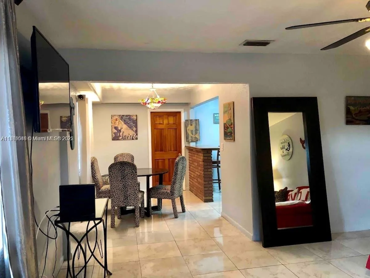 2411 Hayes St, Hollywood, Florida 33020, Hollywood, Florida 33020, ,Residential Income,For Sale,2411 Hayes St, Hollywood, Florida 33020,A11869046