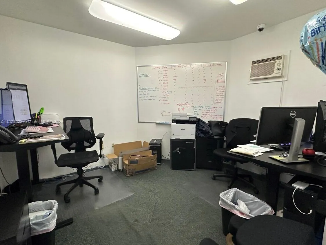 2116 Hollywood Blvd, Hollywood, Florida 33020, Hollywood, Florida 33020, ,Commercial Lease,For Rent,2116 Hollywood Blvd, Hollywood, Florida 33020,A11871825