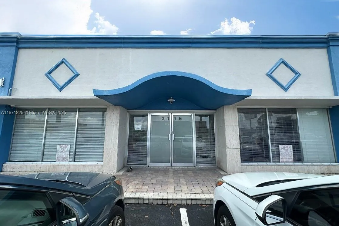 2116 Hollywood Blvd, Hollywood, Florida 33020, Hollywood, Florida 33020, ,Commercial Lease,For Rent,2116 Hollywood Blvd, Hollywood, Florida 33020,A11871825