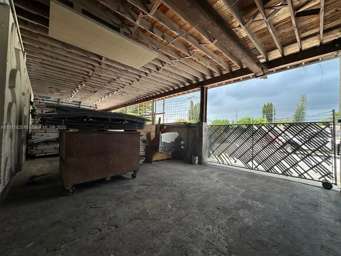 2116 Hollywood Blvd, Hollywood, Florida 33020, Hollywood, Florida 33020, ,Commercial Lease,For Rent,2116 Hollywood Blvd, Hollywood, Florida 33020,A11871825