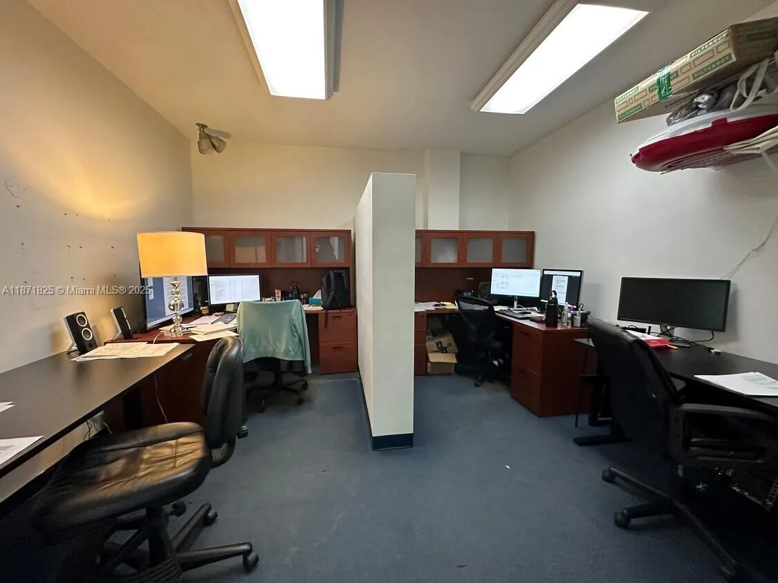 2116 Hollywood Blvd, Hollywood, Florida 33020, Hollywood, Florida 33020, ,Commercial Lease,For Rent,2116 Hollywood Blvd, Hollywood, Florida 33020,A11871825