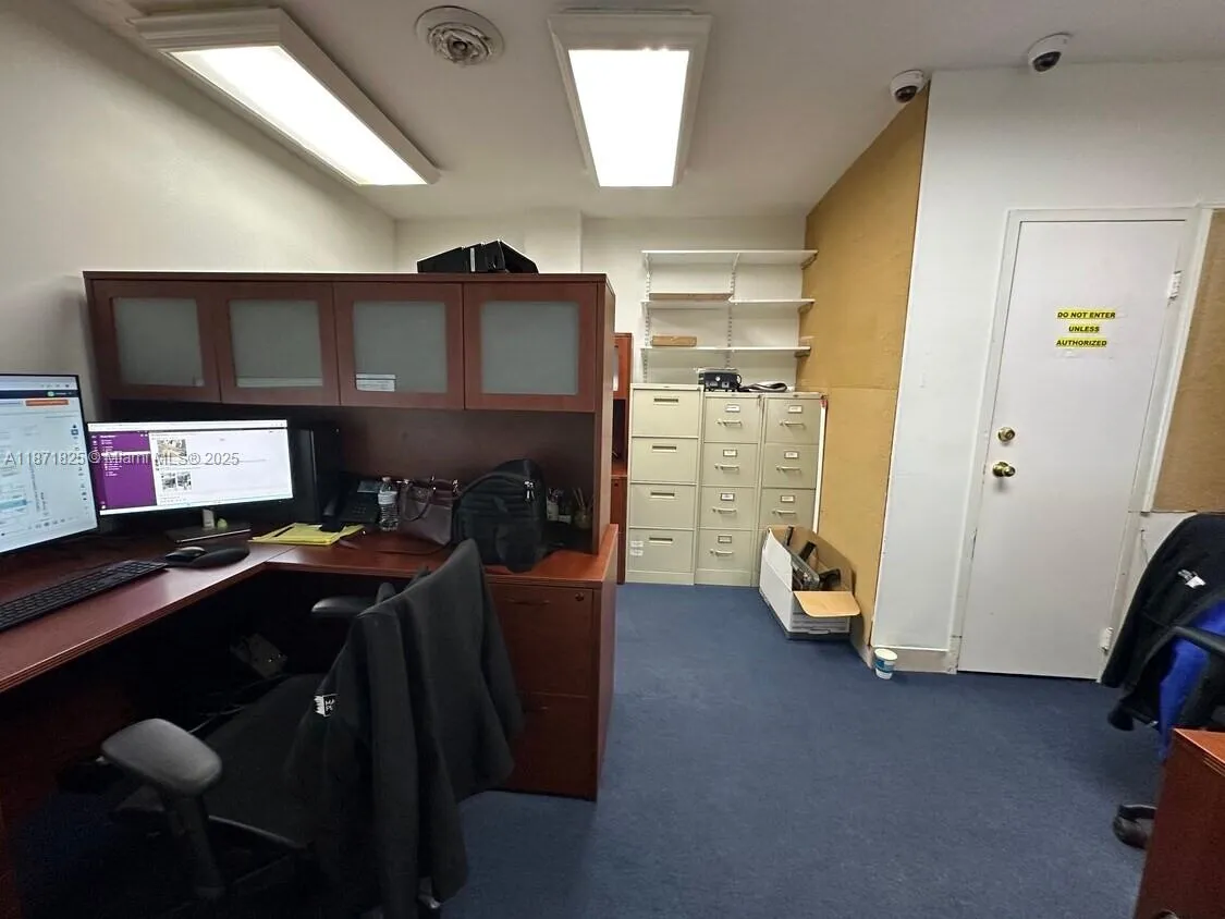 2116 Hollywood Blvd, Hollywood, Florida 33020, Hollywood, Florida 33020, ,Commercial Lease,For Rent,2116 Hollywood Blvd, Hollywood, Florida 33020,A11871825