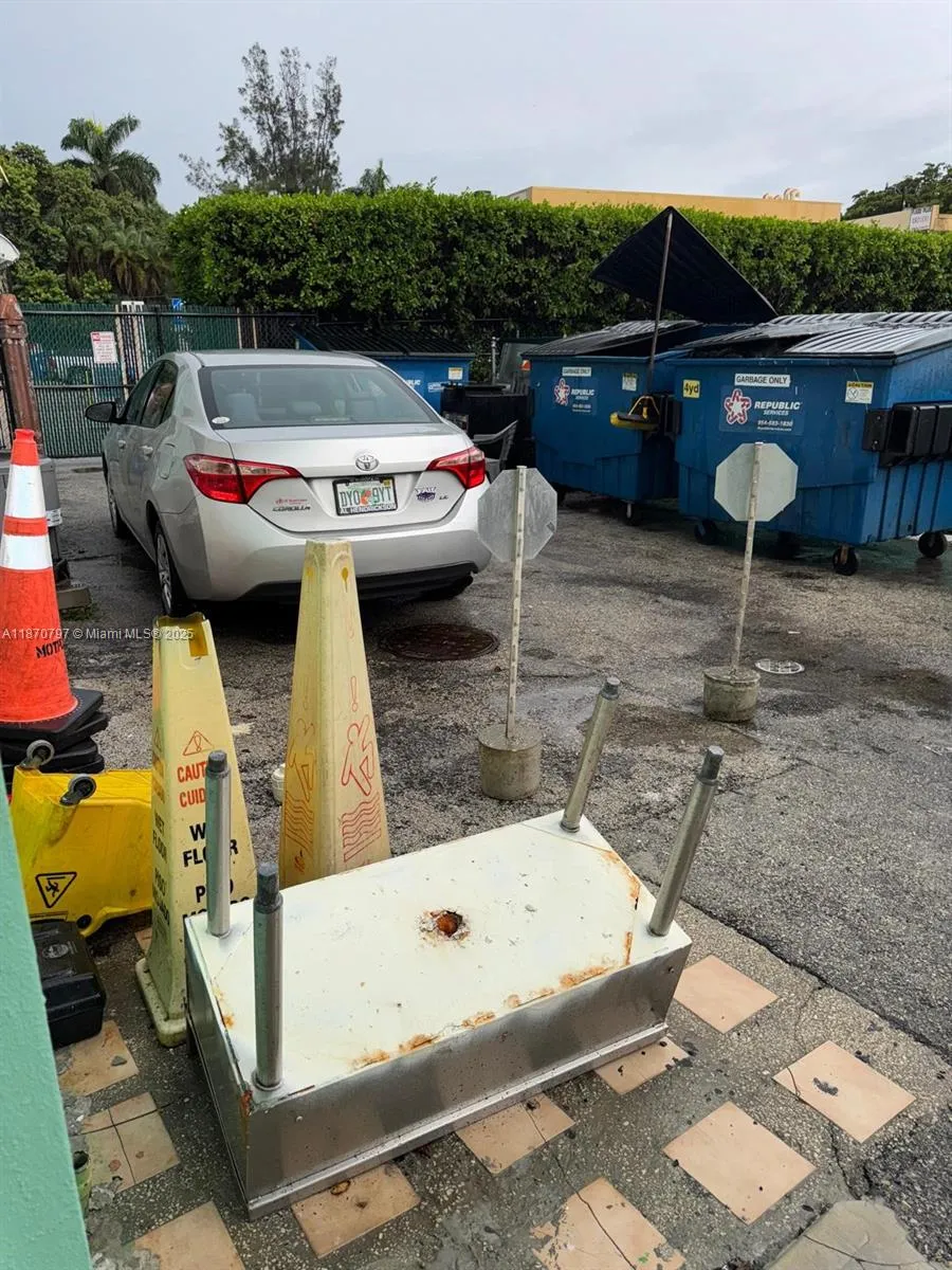 905 Sunrise Ln, Fort Lauderdale, Florida 33304, Fort Lauderdale, Florida 33304, ,Commercial Lease,For Rent,905 Sunrise Ln, Fort Lauderdale, Florida 33304,A11870797