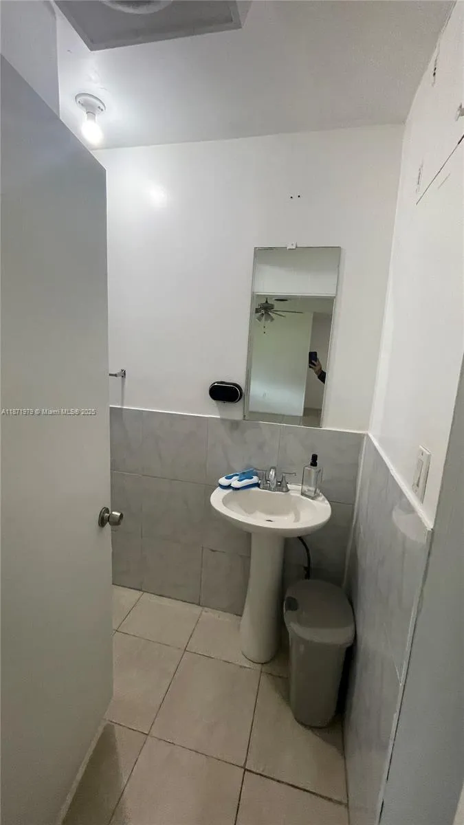 301 N 67th Ave, Hollywood, Florida 33024, Hollywood, Florida 33024, 3 Bedrooms Bedrooms, ,2 BathroomsBathrooms,Residential Lease,For Rent,301 N 67th Ave, Hollywood, Florida 33024,A11871979