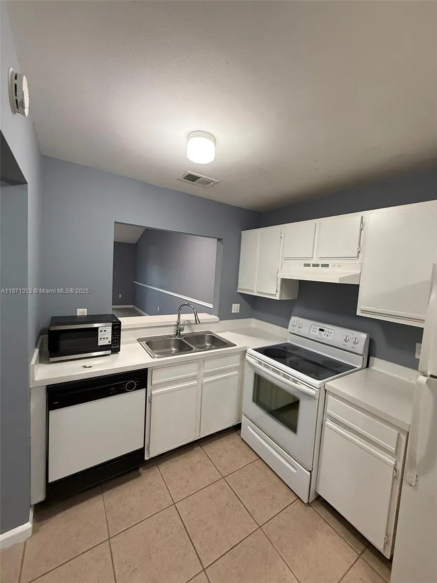 4057 Nw 90th Av 4057, Sunrise, Florida 33351, Sunrise, Florida 33351, 2 Bedrooms Bedrooms, ,1 BathroomBathrooms,Residential Lease,For Rent,4057 Nw 90th Av 4057, Sunrise, Florida 33351,A11871353 4057 Nw 90th Av 4057, Sunrise, Florida 33351, Sunrise, Florida 33351, 2 Bedrooms Bedrooms, ,1 BathroomBathrooms,Residential Lease,For Rent,4057 Nw 90th Av 4057, Sunrise, Florida 33351,A11871353