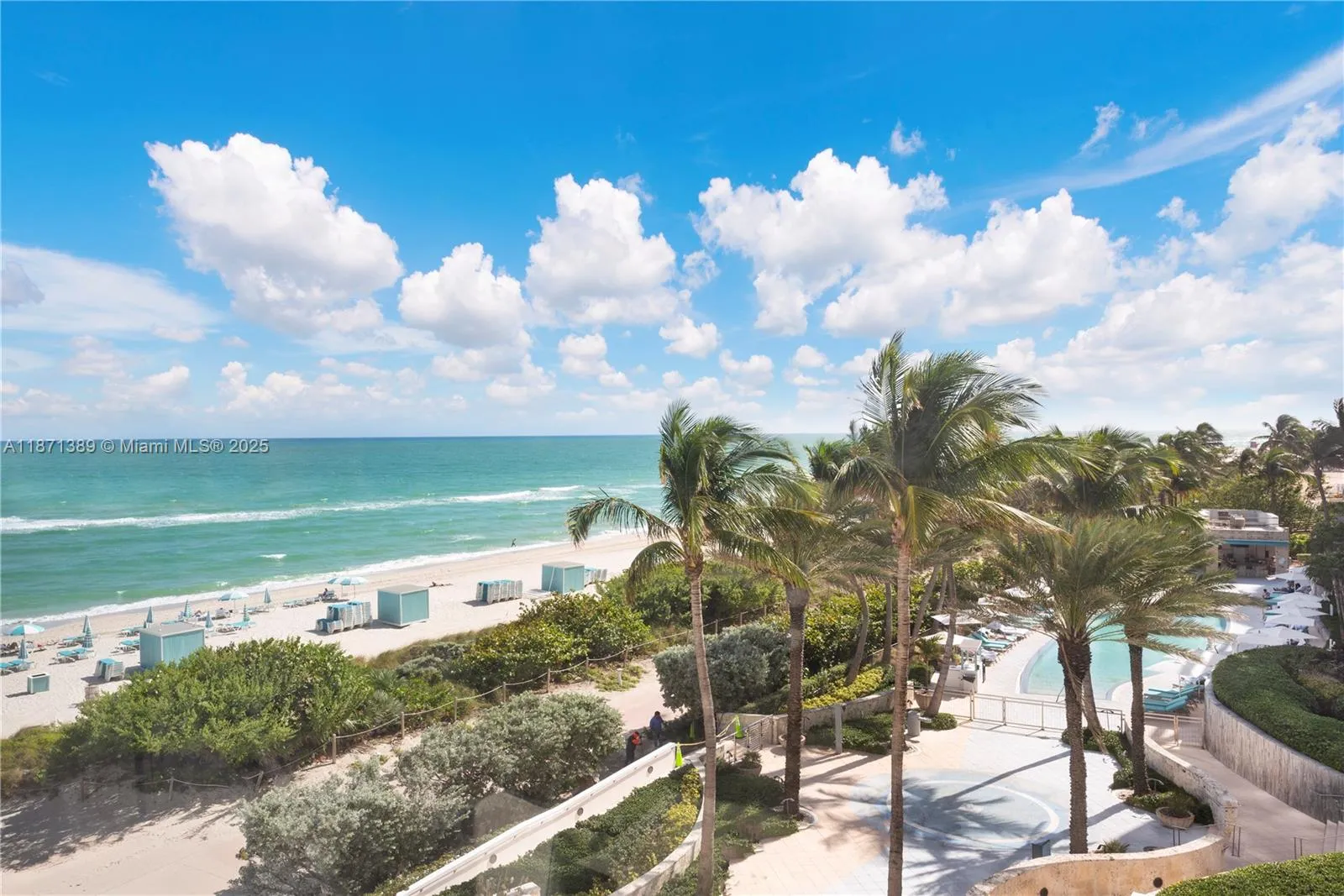 6801 Collins Ave 418 (deed 407), Miami Beach, Flor, Miami Beach, Florida 33141, 1 Bedroom Bedrooms, ,1 BathroomBathrooms,Residential,For Sale,6801 Collins Ave 418 (deed 407), Miami Beach, Flor,A11871389