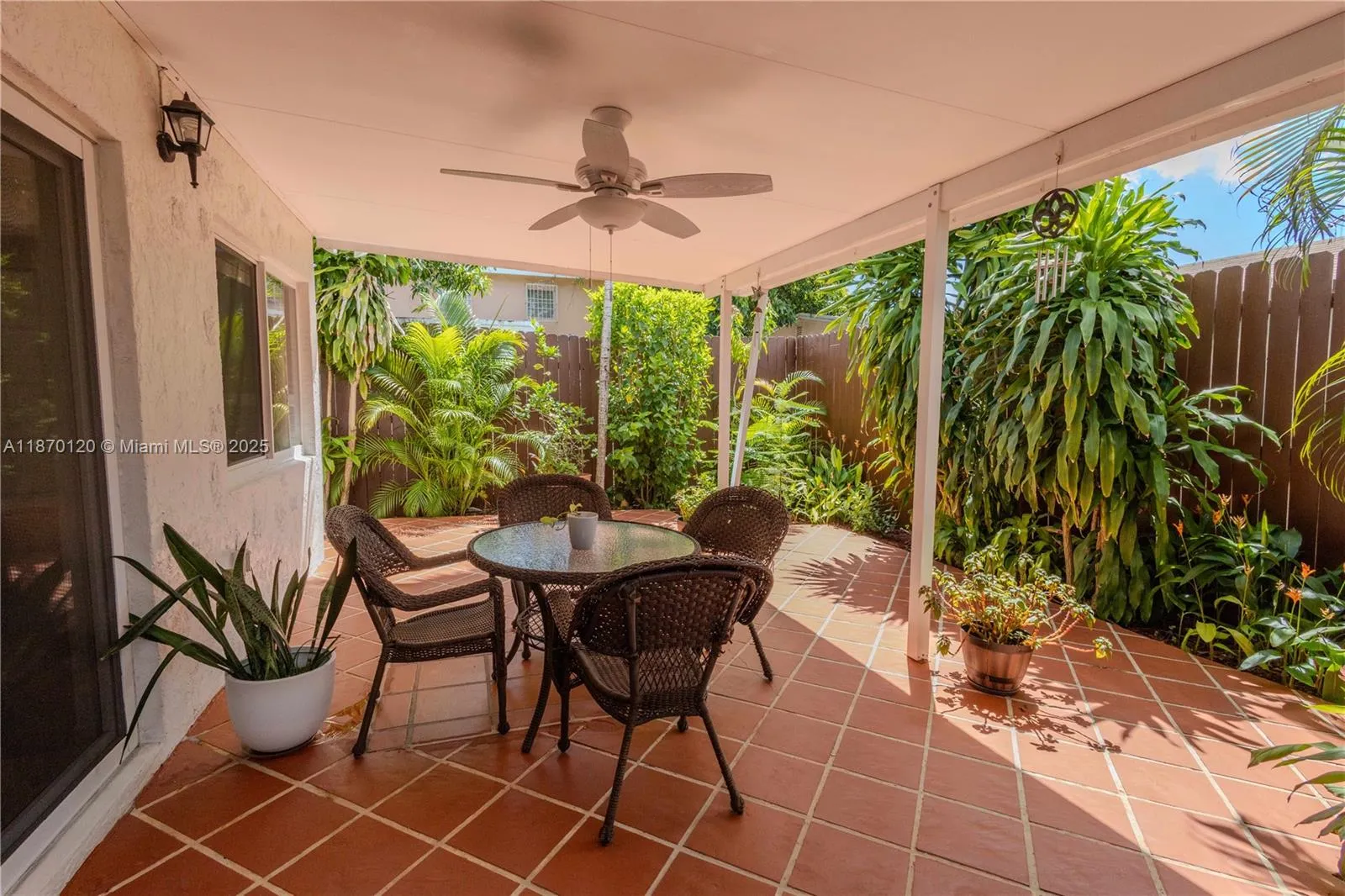 2435 Sw 11th St 9-b, Miami, Florida 33135, Miami, Florida 33135, 3 Bedrooms Bedrooms, ,3 BathroomsBathrooms,Residential,For Sale,2435 Sw 11th St 9-b, Miami, Florida 33135,A11870120