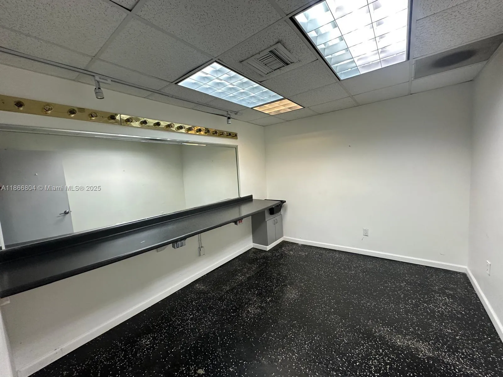 2350 Nw 96th Ave, Doral, Florida 33172, Doral, Florida 33172, ,Commercial Lease,For Rent,2350 Nw 96th Ave, Doral, Florida 33172,A11866804