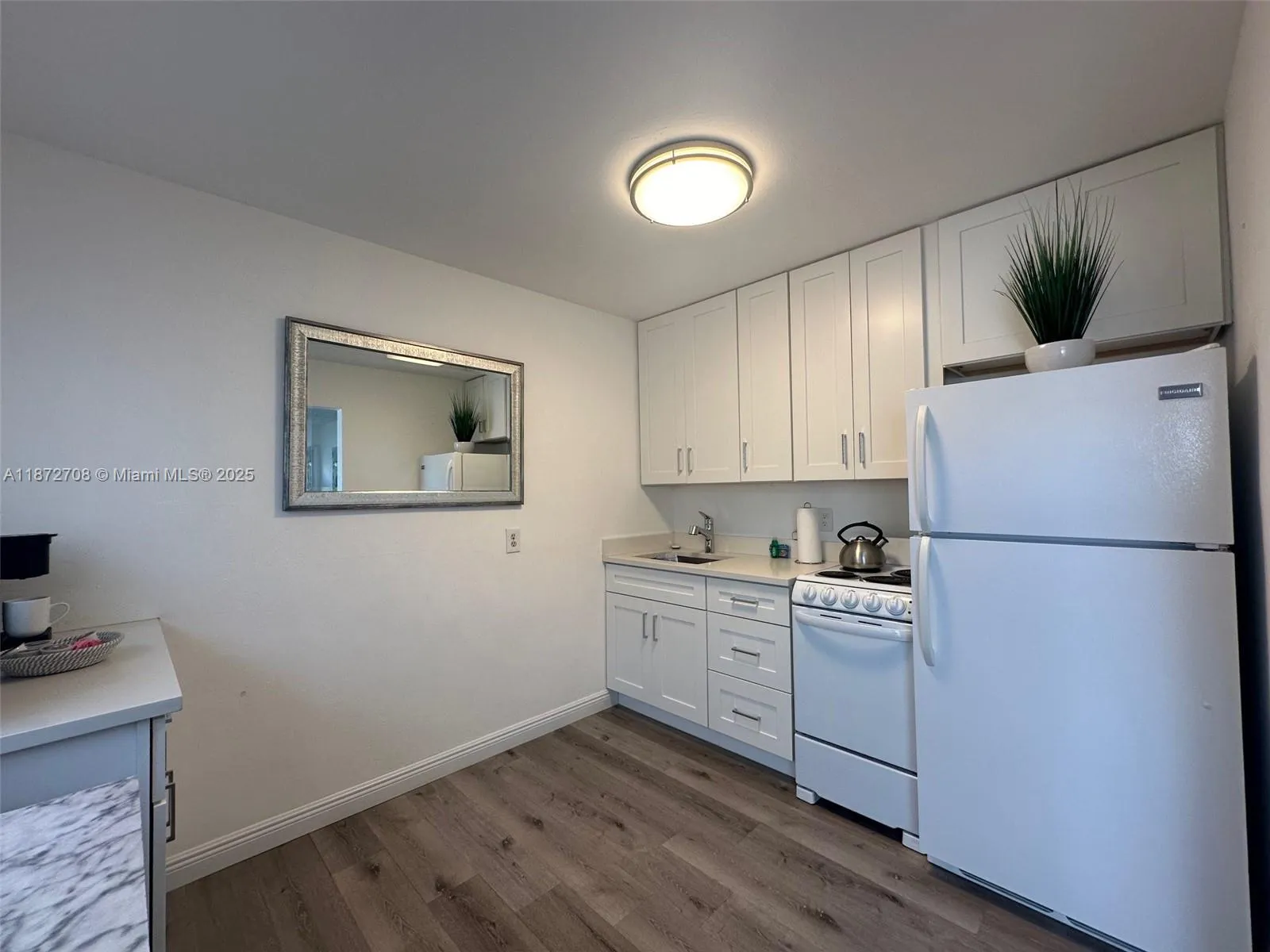 116 Se 9th Ct, Hallandale Beach, Florida 33009, Hallandale Beach, Florida 33009, ,Residential Income,For Sale,116 Se 9th Ct, Hallandale Beach, Florida 33009,A11872708
