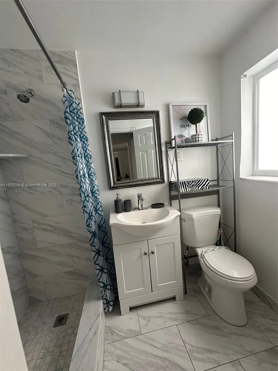 116 Se 9th Ct, Hallandale Beach, Florida 33009, Hallandale Beach, Florida 33009, ,Residential Income,For Sale,116 Se 9th Ct, Hallandale Beach, Florida 33009,A11872708