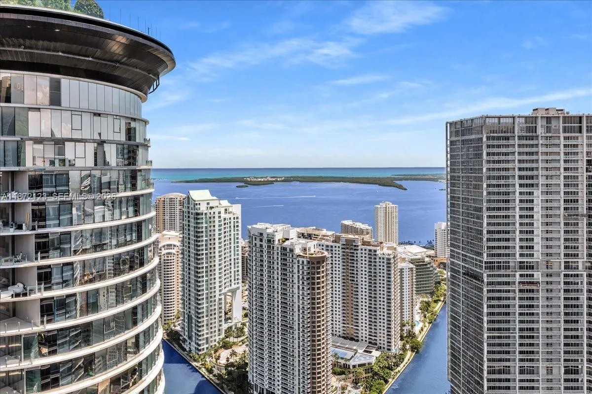200 Biscayne Boulevard Way Ph 5401, Miami, Florida, Miami, Florida 33131, 4 Bedrooms Bedrooms, ,4 BathroomsBathrooms,Residential,For Sale,200 Biscayne Boulevard Way Ph 5401, Miami, Florida,A11872123