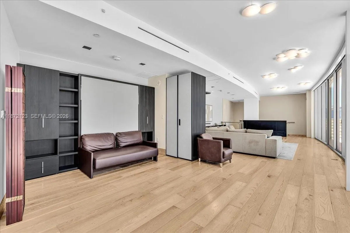 200 Biscayne Boulevard Way Ph 5401, Miami, Florida, Miami, Florida 33131, 4 Bedrooms Bedrooms, ,4 BathroomsBathrooms,Residential,For Sale,200 Biscayne Boulevard Way Ph 5401, Miami, Florida,A11872123