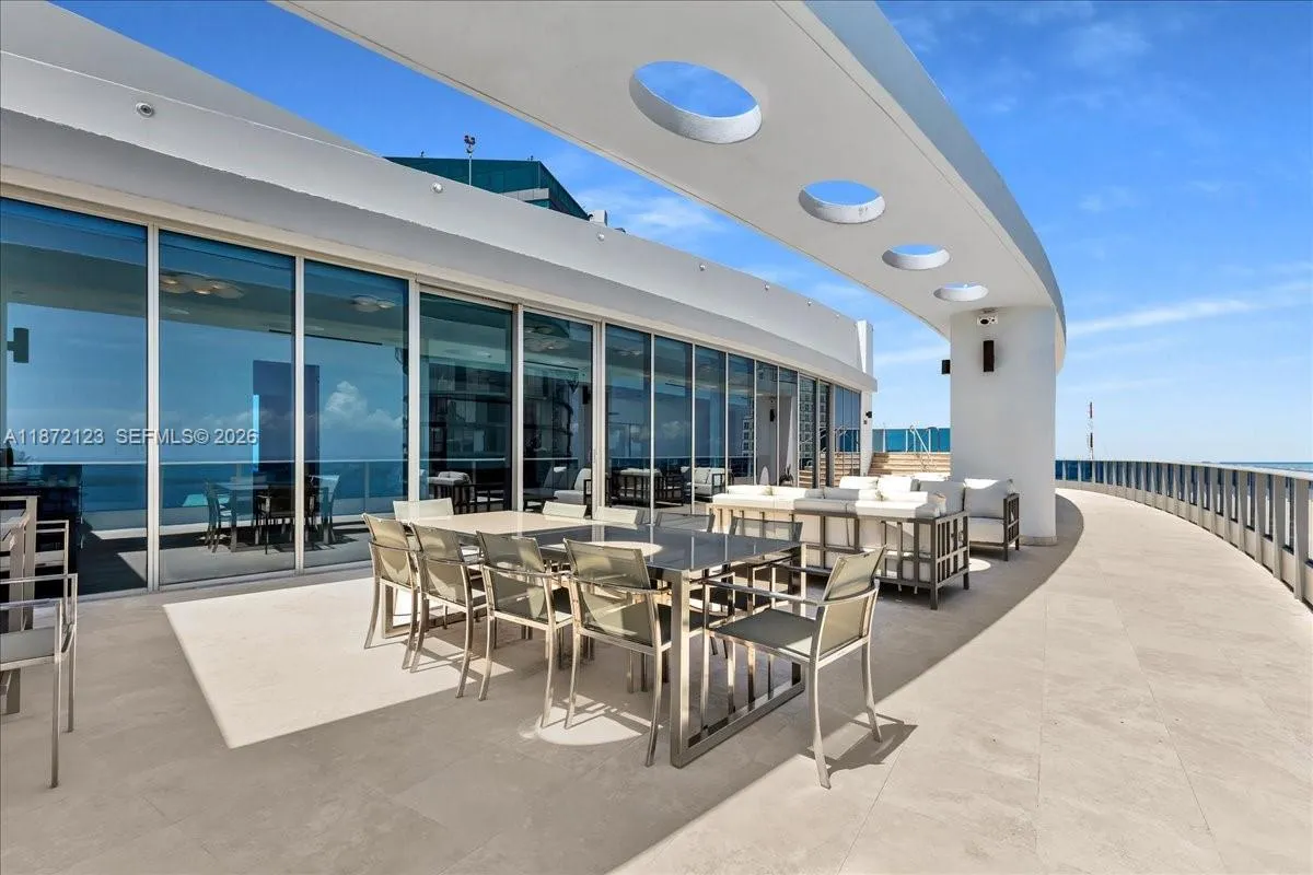 200 Biscayne Boulevard Way Ph 5401, Miami, Florida, Miami, Florida 33131, 4 Bedrooms Bedrooms, ,4 BathroomsBathrooms,Residential,For Sale,200 Biscayne Boulevard Way Ph 5401, Miami, Florida,A11872123