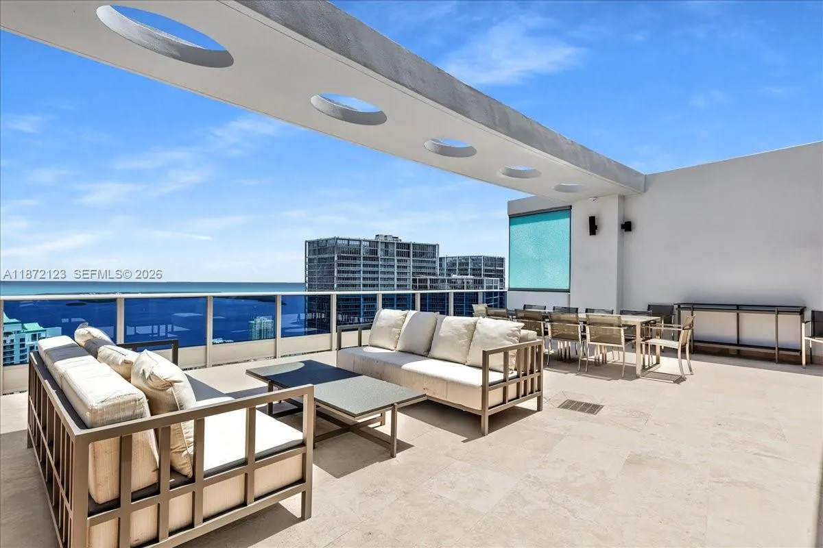 200 Biscayne Boulevard Way Ph 5401, Miami, Florida, Miami, Florida 33131, 4 Bedrooms Bedrooms, ,4 BathroomsBathrooms,Residential,For Sale,200 Biscayne Boulevard Way Ph 5401, Miami, Florida,A11872123