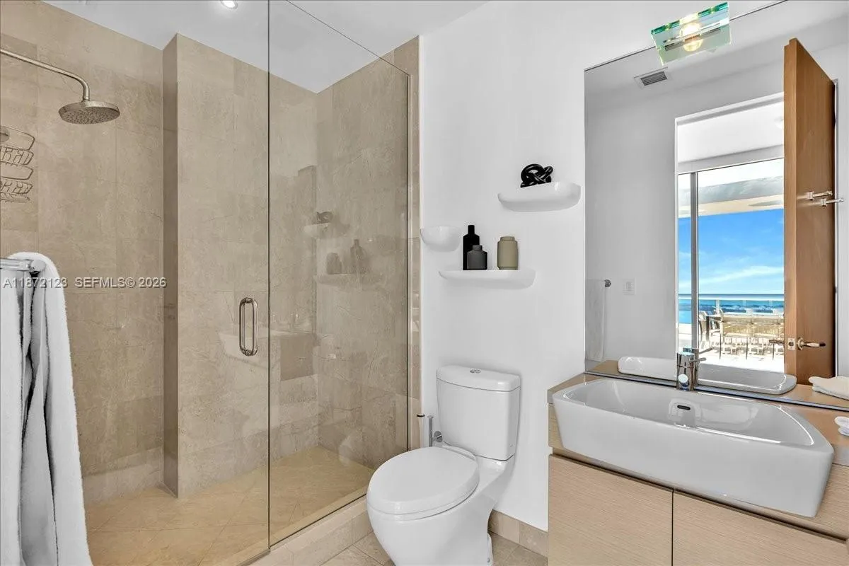 200 Biscayne Boulevard Way Ph 5401, Miami, Florida, Miami, Florida 33131, 4 Bedrooms Bedrooms, ,4 BathroomsBathrooms,Residential,For Sale,200 Biscayne Boulevard Way Ph 5401, Miami, Florida,A11872123