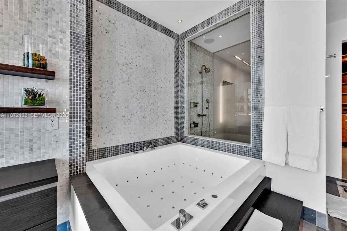 200 Biscayne Boulevard Way Ph 5401, Miami, Florida, Miami, Florida 33131, 4 Bedrooms Bedrooms, ,4 BathroomsBathrooms,Residential,For Sale,200 Biscayne Boulevard Way Ph 5401, Miami, Florida,A11872123