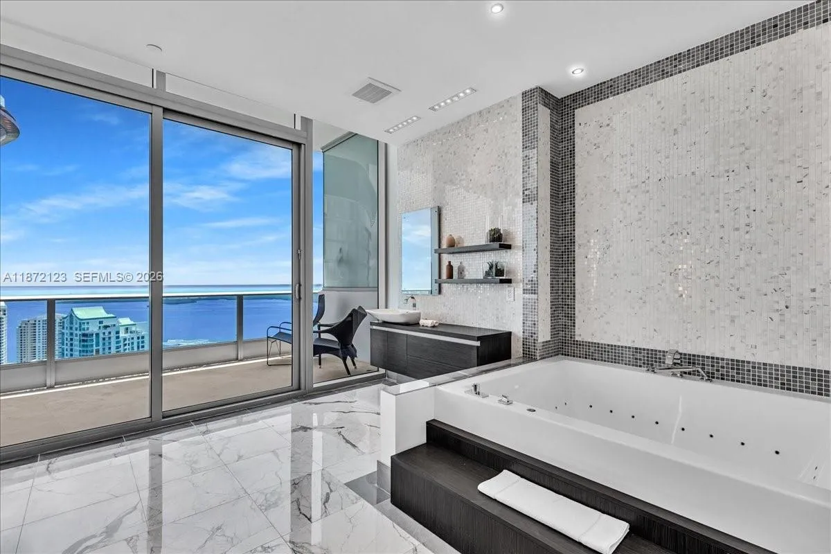 200 Biscayne Boulevard Way Ph 5401, Miami, Florida, Miami, Florida 33131, 4 Bedrooms Bedrooms, ,4 BathroomsBathrooms,Residential,For Sale,200 Biscayne Boulevard Way Ph 5401, Miami, Florida,A11872123