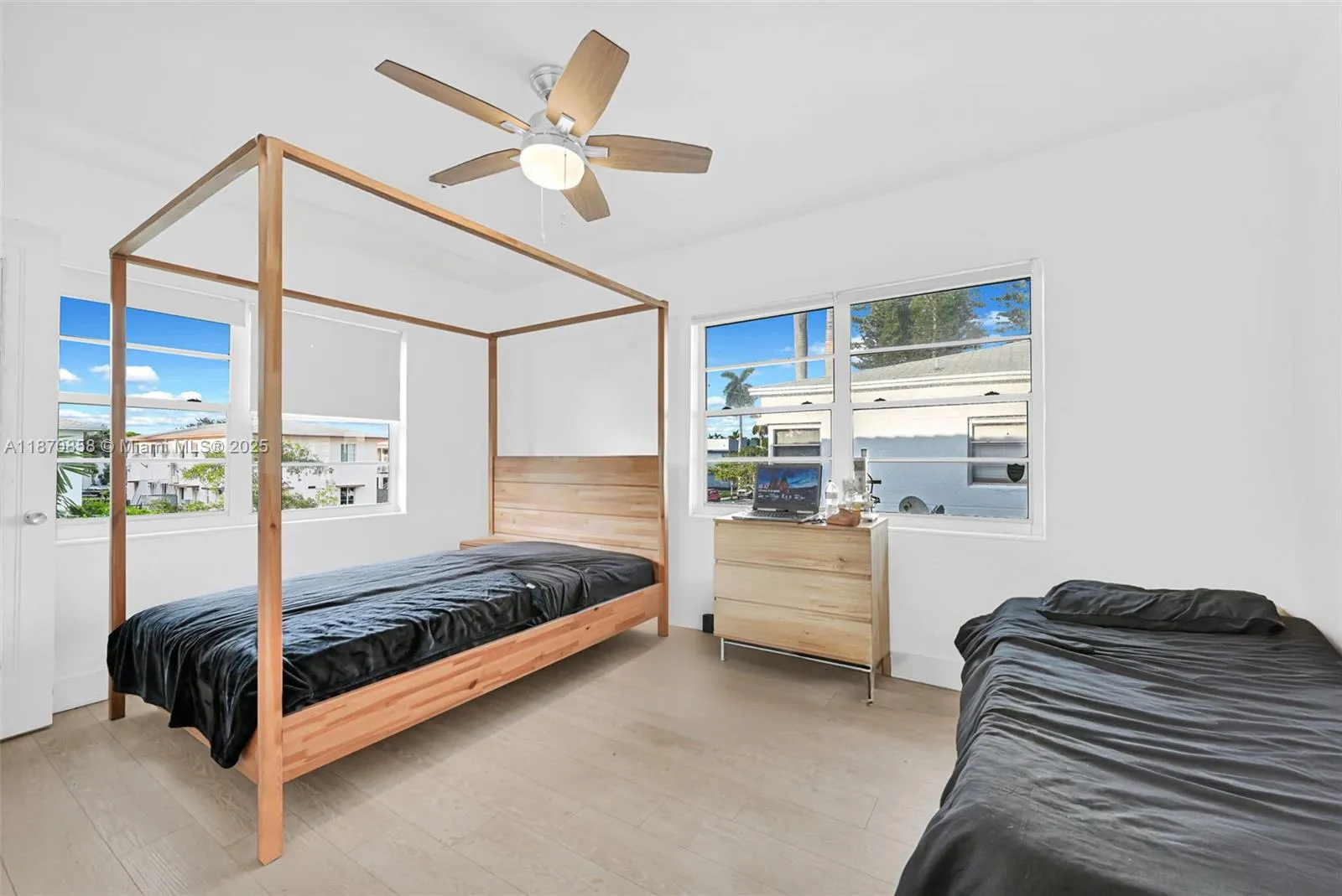 1784 Marseille Dr, Miami Beach, Florida 33141, Miami Beach, Florida 33141, ,Residential Income,For Sale,1784 Marseille Dr, Miami Beach, Florida 33141,A11870858