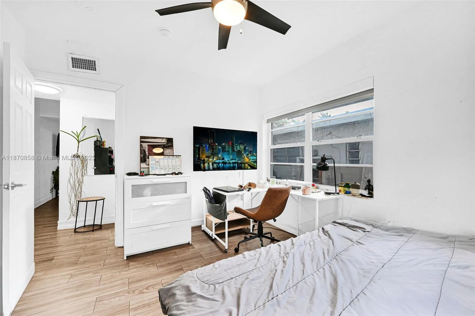 1784 Marseille Dr, Miami Beach, Florida 33141, Miami Beach, Florida 33141, ,Residential Income,For Sale,1784 Marseille Dr, Miami Beach, Florida 33141,A11870858