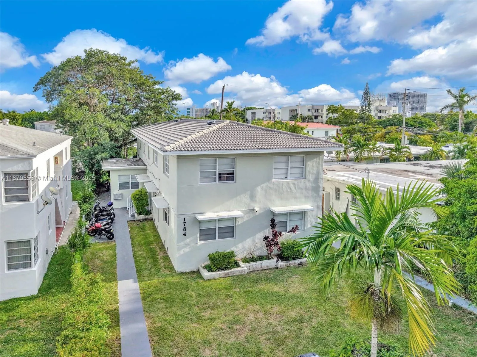 1784 Marseille Dr, Miami Beach, Florida 33141, Miami Beach, Florida 33141, ,Residential Income,For Sale,1784 Marseille Dr, Miami Beach, Florida 33141,A11870858