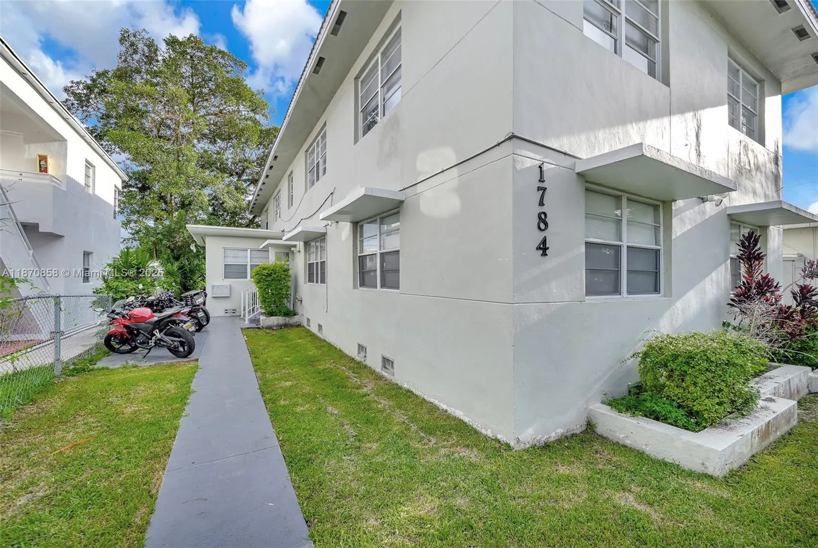 1784 Marseille Dr, Miami Beach, Florida 33141, Miami Beach, Florida 33141, ,Residential Income,For Sale,1784 Marseille Dr, Miami Beach, Florida 33141,A11870858