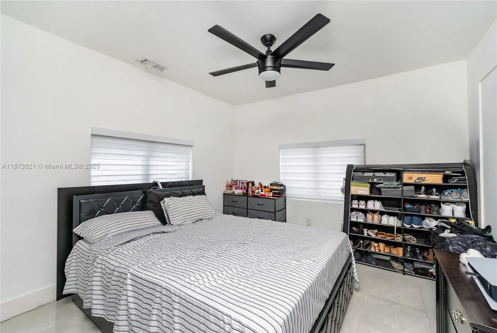 1946 Nw 49th St, Miami, Florida 33142, Miami, Florida 33142, ,Residential Income,For Sale,1946 Nw 49th St, Miami, Florida 33142,A11873021