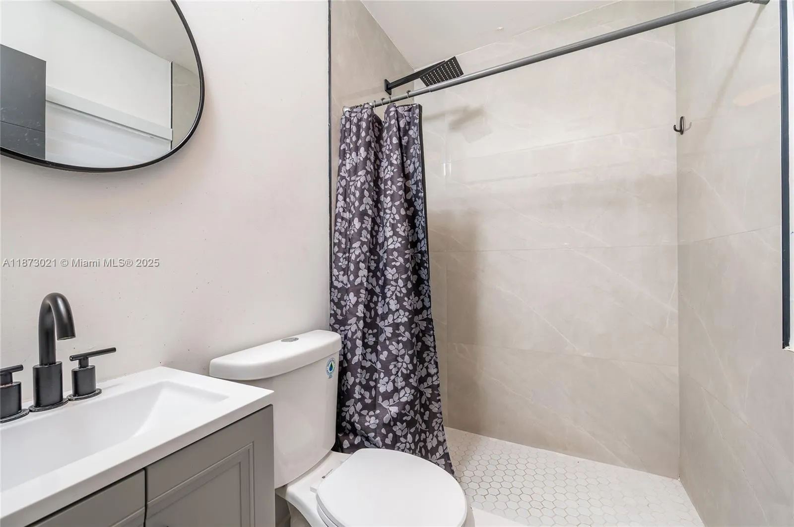 1946 Nw 49th St, Miami, Florida 33142, Miami, Florida 33142, ,Residential Income,For Sale,1946 Nw 49th St, Miami, Florida 33142,A11873021