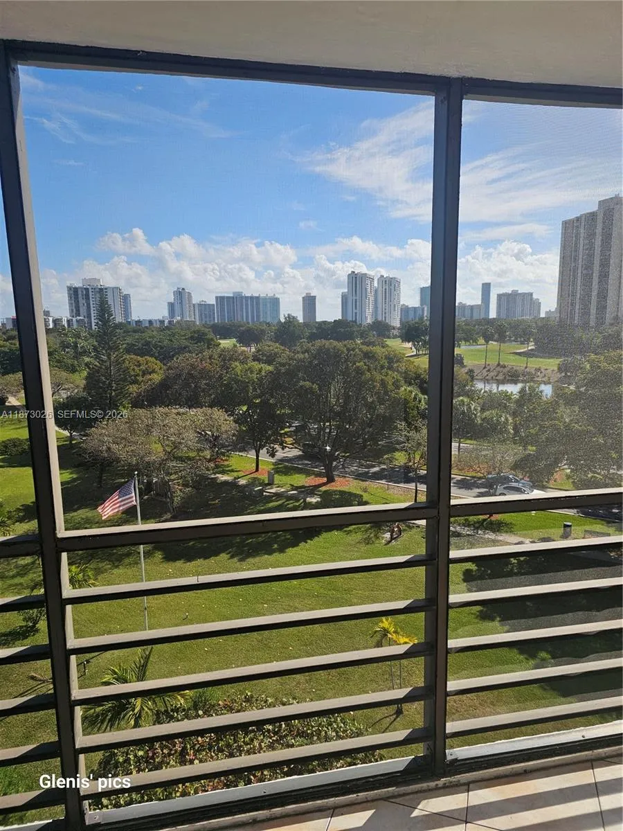 20400 W Country Club Dr 711, Aventura, Florida 331, Aventura, Florida 33180, 2 Bedrooms Bedrooms, ,2 BathroomsBathrooms,Residential,For Sale,20400 W Country Club Dr 711, Aventura, Florida 331,A11873026