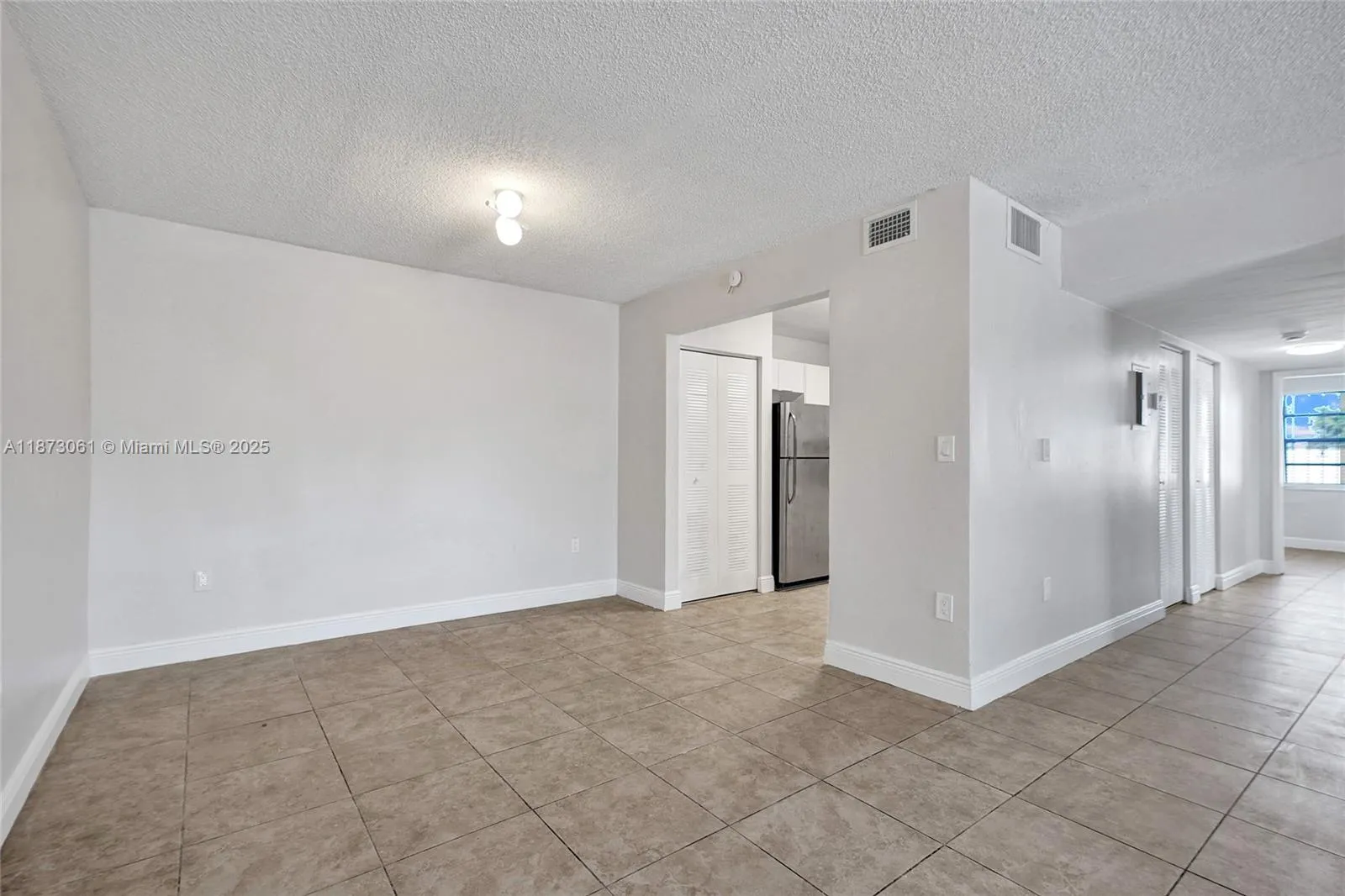 11505 Nw 22nd Ave 102, Miami, Florida 33167, Miami, Florida 33167, 3 Bedrooms Bedrooms, ,2 BathroomsBathrooms,Residential Lease,For Rent,11505 Nw 22nd Ave 102, Miami, Florida 33167,A11873061