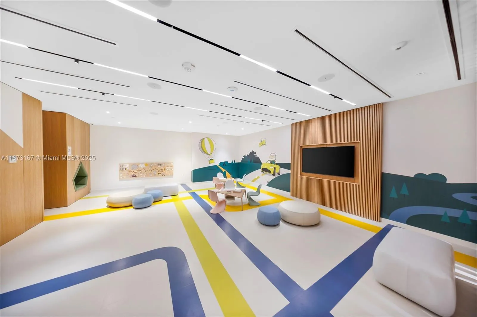 300 Biscayne Boulevard Way 4108w, Miami, Florida 3, Miami, Florida 33131, 1 Bedroom Bedrooms, ,1 BathroomBathrooms,Residential Lease,For Rent,300 Biscayne Boulevard Way 4108w, Miami, Florida 3,A11873167