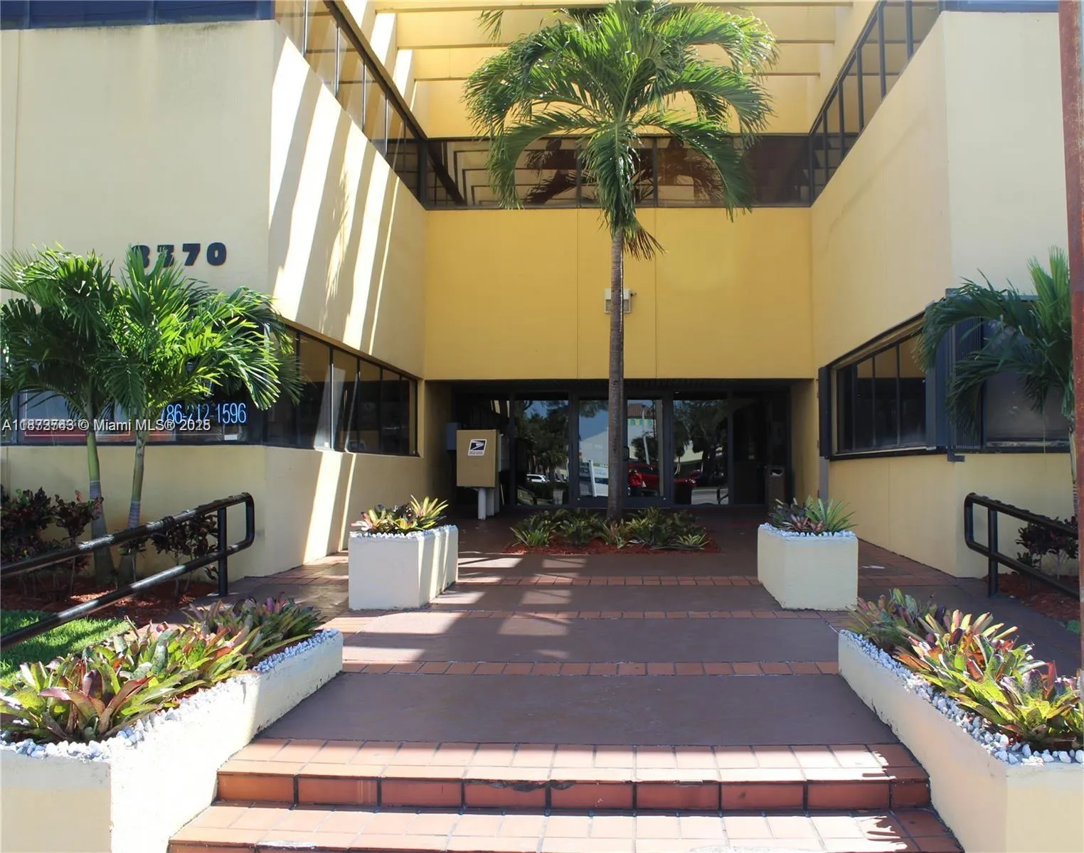 8370 W Flagler St 110, Miami, Florida 33144, Miami, Florida 33144, ,Commercial Lease,For Rent,8370 W Flagler St 110, Miami, Florida 33144,A11873743