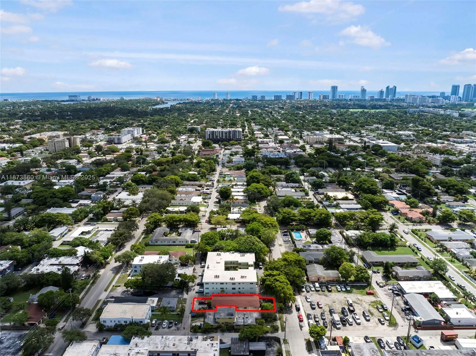 2033 Dewey St, Hollywood, Florida 33020, Hollywood, Florida 33020, ,Residential Income,For Sale,2033 Dewey St, Hollywood, Florida 33020,A11873860