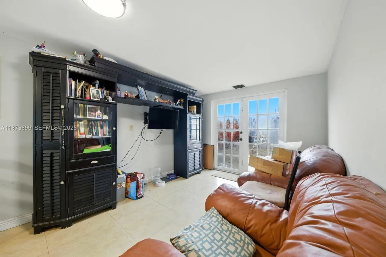 7375 Sw 34th Street, Miami, Florida 33155, Miami, Florida 33155, 3 Bedrooms Bedrooms, ,3 BathroomsBathrooms,Residential,For Sale,7375 Sw 34th Street, Miami, Florida 33155,A11873899