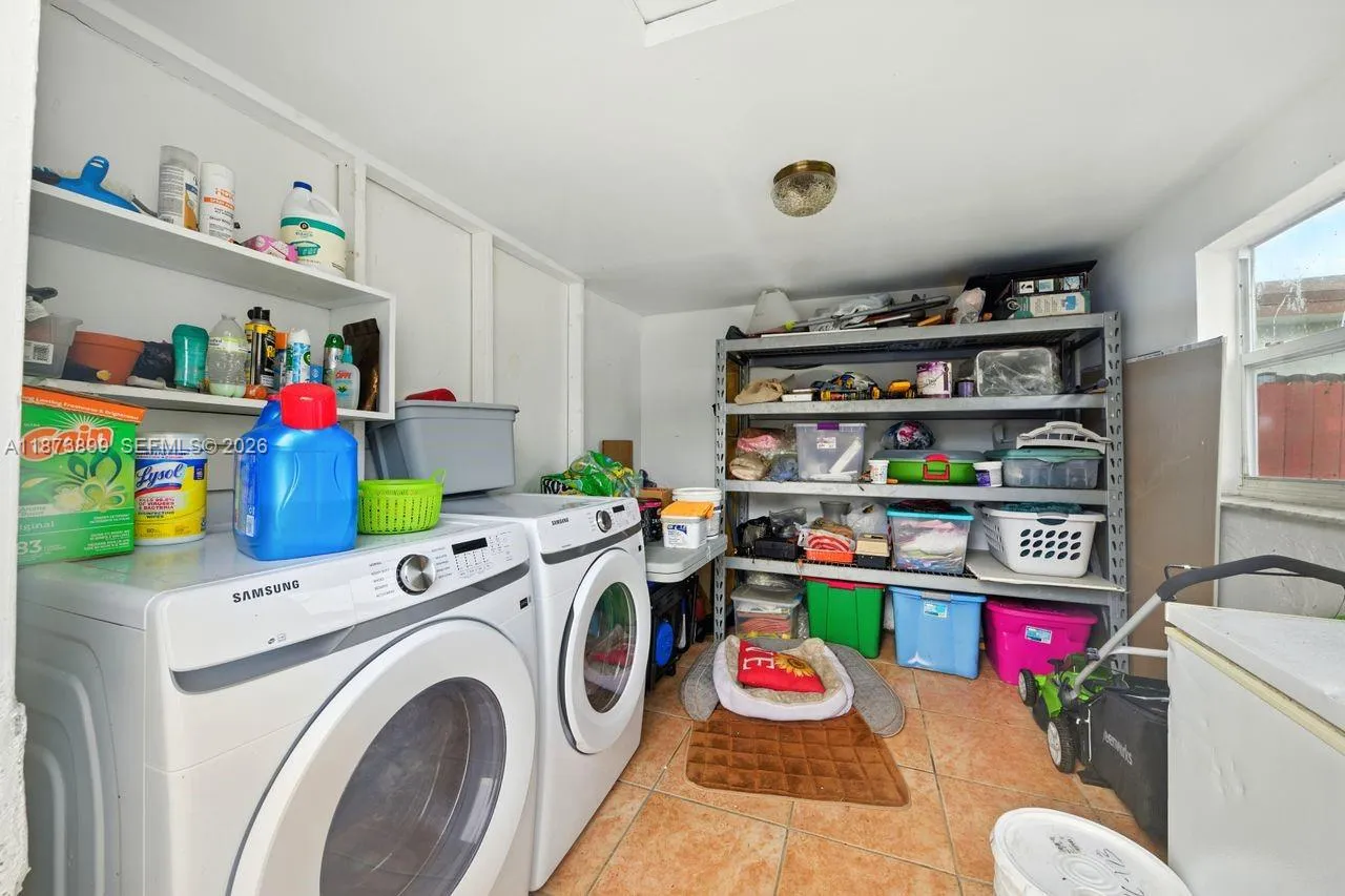 7375 Sw 34th Street, Miami, Florida 33155, Miami, Florida 33155, 3 Bedrooms Bedrooms, ,3 BathroomsBathrooms,Residential,For Sale,7375 Sw 34th Street, Miami, Florida 33155,A11873899