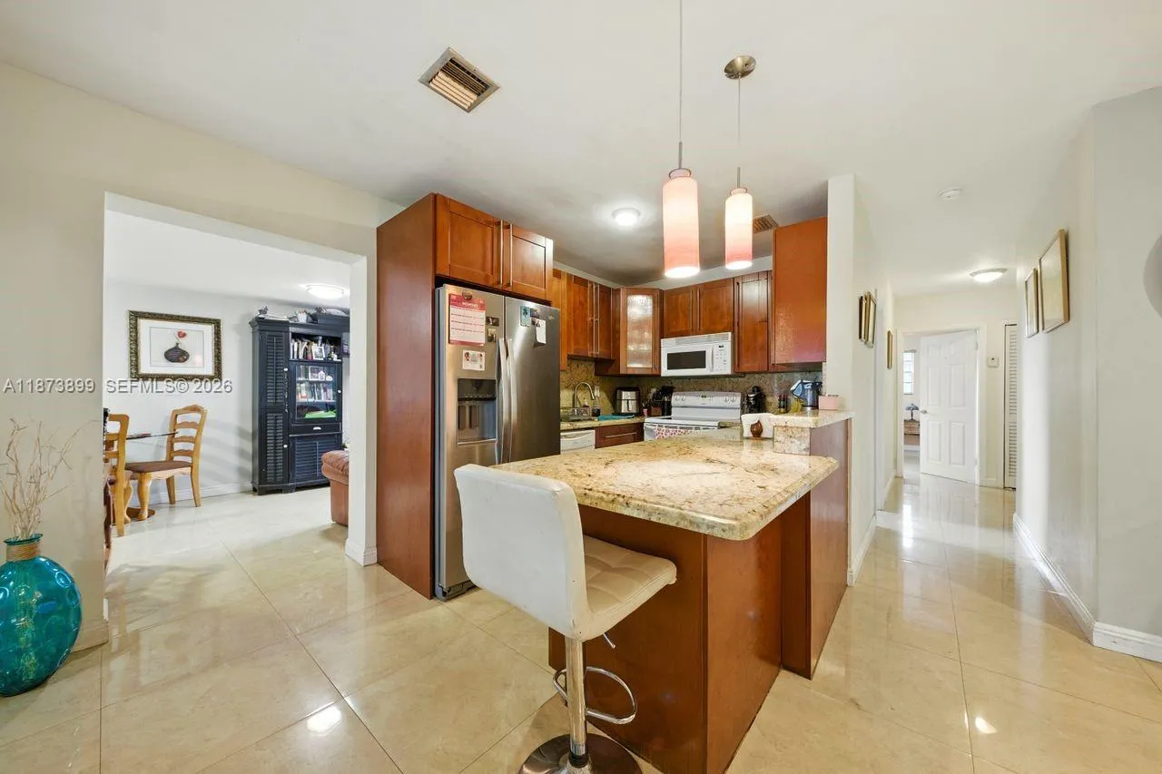 7375 Sw 34th Street, Miami, Florida 33155, Miami, Florida 33155, 3 Bedrooms Bedrooms, ,3 BathroomsBathrooms,Residential,For Sale,7375 Sw 34th Street, Miami, Florida 33155,A11873899