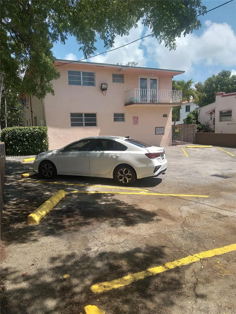 1353 Nw 5 St, Miami, Florida 33125, Miami, Florida 33125, ,Commercial Sale,For Sale,1353 Nw 5 St, Miami, Florida 33125,A11871749