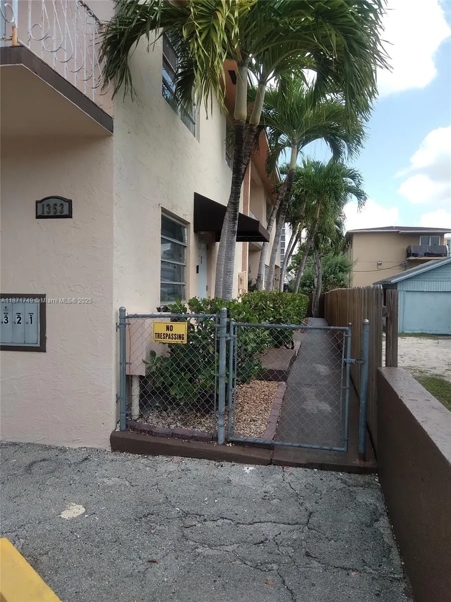 1353 Nw 5 St, Miami, Florida 33125, Miami, Florida 33125, ,Commercial Sale,For Sale,1353 Nw 5 St, Miami, Florida 33125,A11871749
