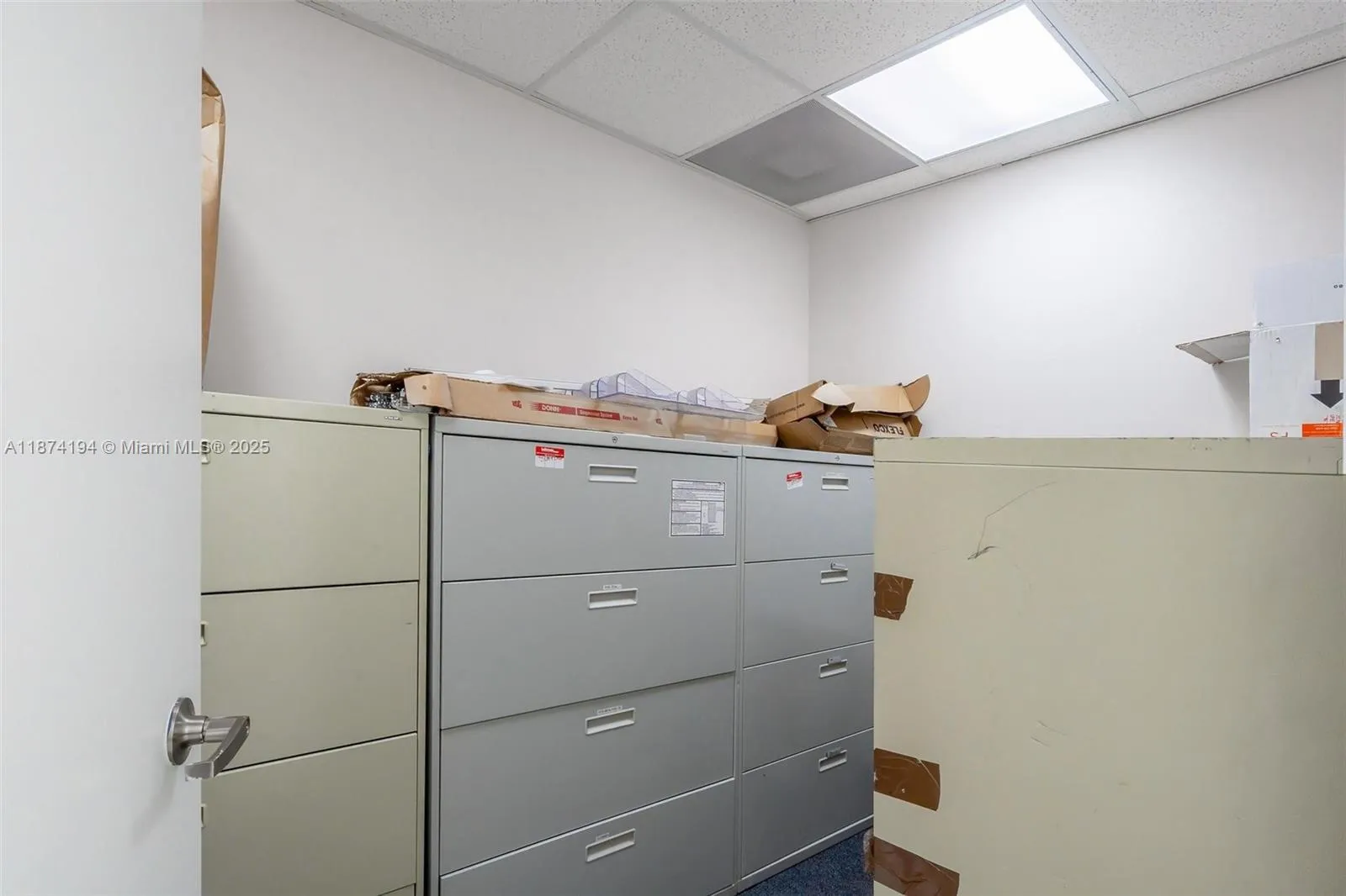 12550 Biscayne Blvd 500, North Miami, Florida 3318, North Miami, Florida 33181, ,Commercial Sale,For Sale,12550 Biscayne Blvd 500, North Miami, Florida 3318,A11874194