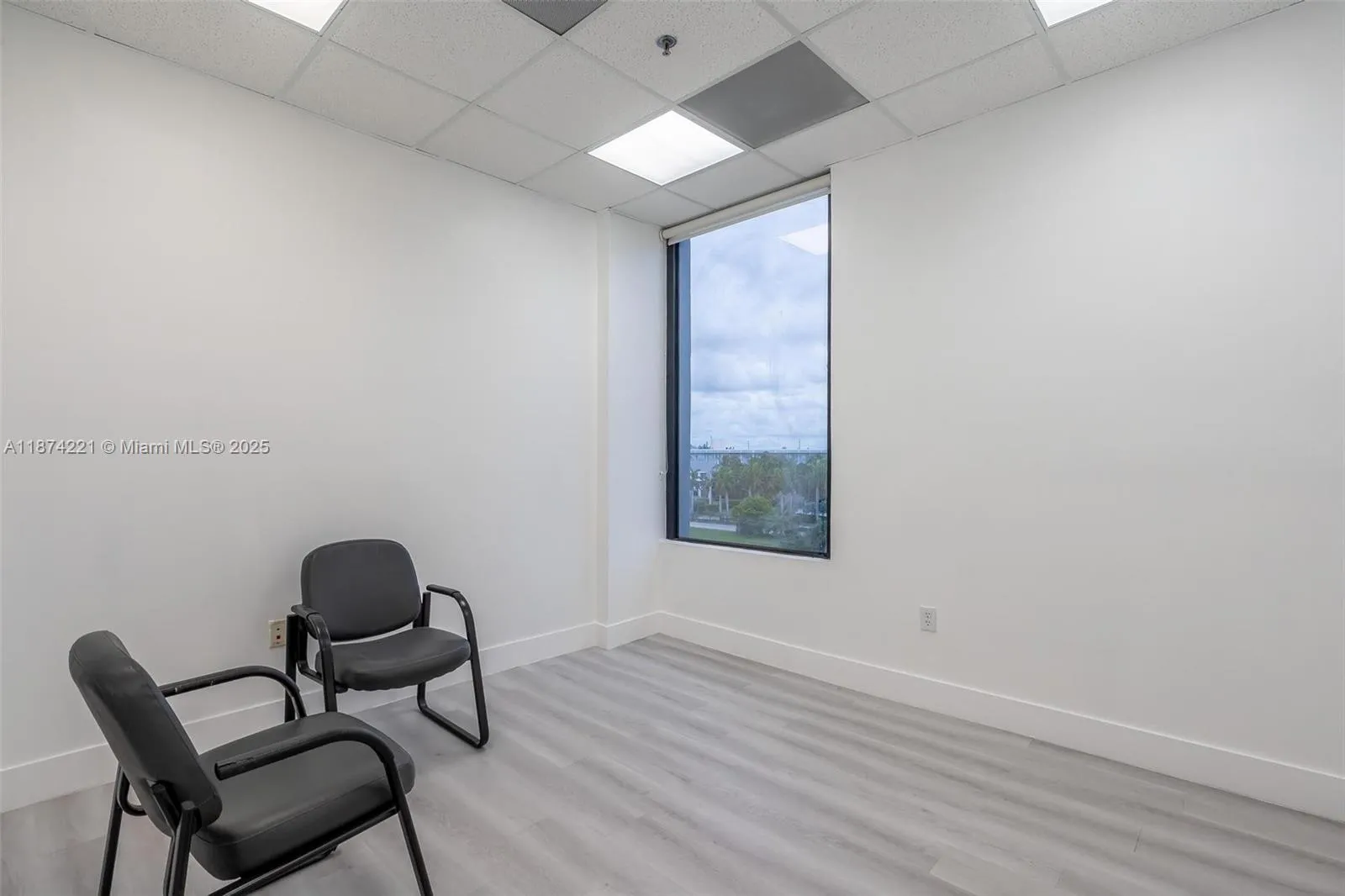 12550 Biscayne Blvd 505, North Miami, Florida 3318, North Miami, Florida 33181, ,Commercial Sale,For Sale,12550 Biscayne Blvd 505, North Miami, Florida 3318,A11874221
