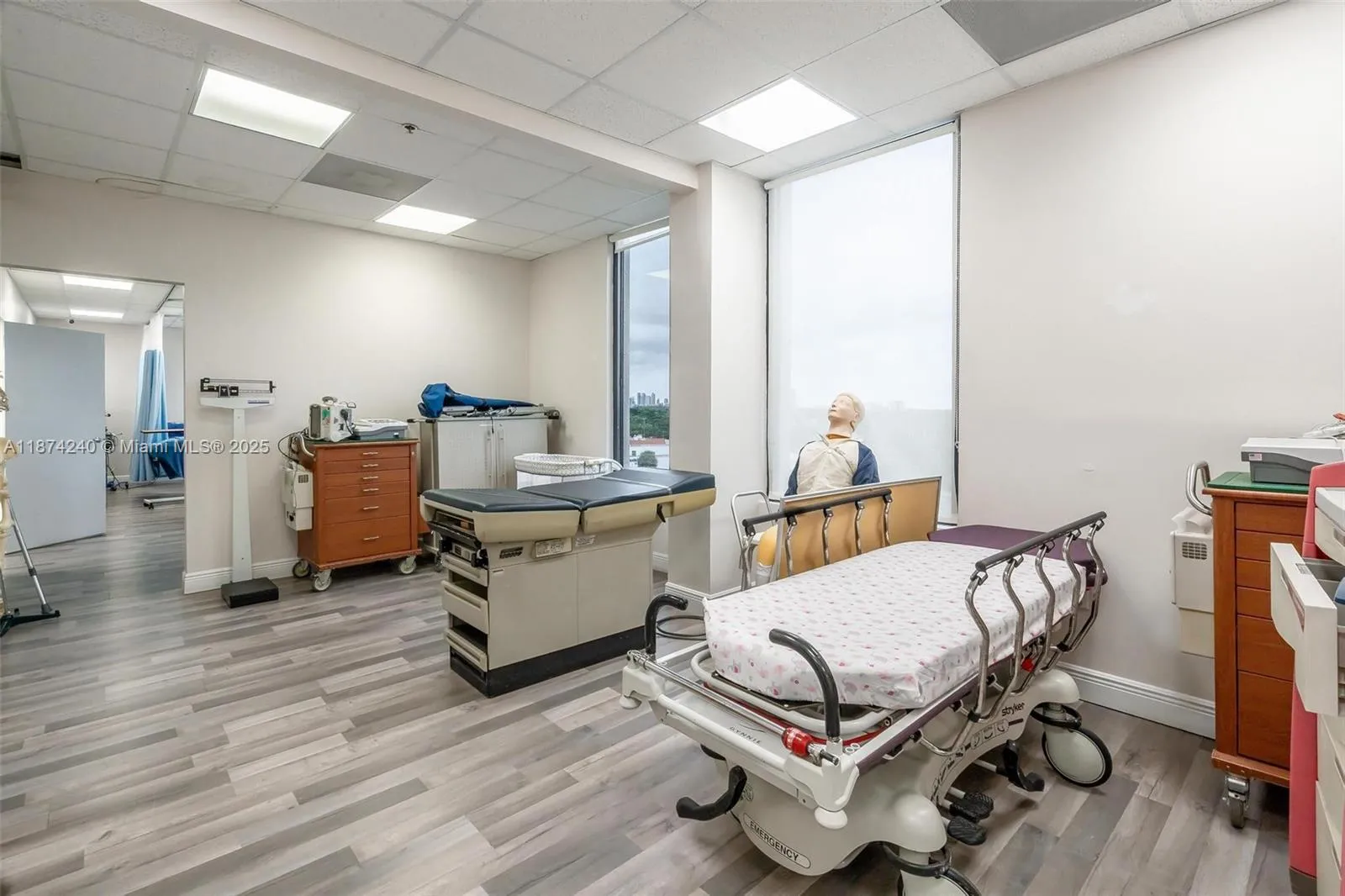 12550 Biscayne Blvd 500, North Miami, Florida 3318, North Miami, Florida 33181, ,Commercial Lease,For Rent,12550 Biscayne Blvd 500, North Miami, Florida 3318,A11874240