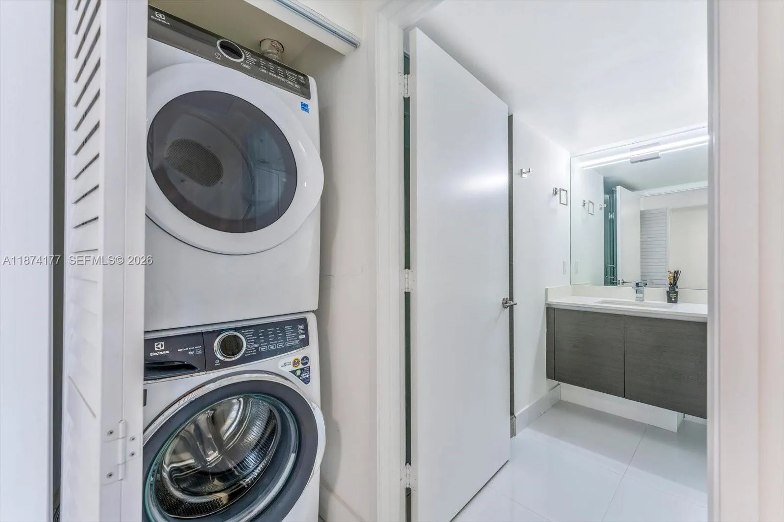 300 Sunny Isles Blvd 4-803, Sunny Isles Beach, Flo, Sunny Isles Beach, Florida 33160, 2 Bedrooms Bedrooms, ,3 BathroomsBathrooms,Residential,For Sale,300 Sunny Isles Blvd 4-803, Sunny Isles Beach, Flo,A11874177