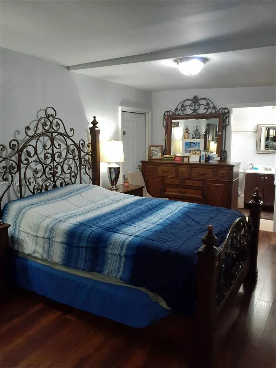 9360 Sw 37th St, Miami, Florida 33165, Miami, Florida 33165, ,Residential Income,For Sale,9360 Sw 37th St, Miami, Florida 33165,A11874562