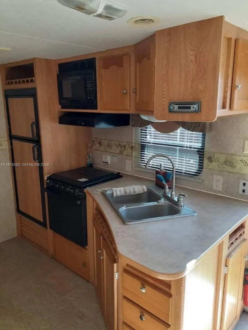 9360 Sw 37th St, Miami, Florida 33165, Miami, Florida 33165, ,Residential Income,For Sale,9360 Sw 37th St, Miami, Florida 33165,A11874562