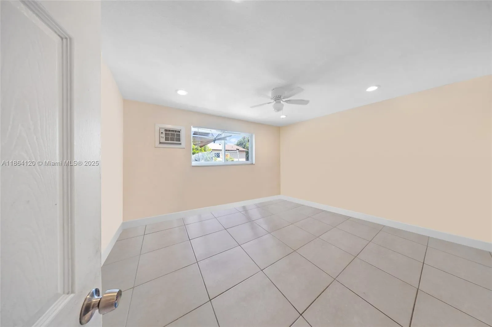 1807 N 17th Ave, Hollywood, Florida 33020, Hollywood, Florida 33020, ,Residential Income,For Sale,1807 N 17th Ave, Hollywood, Florida 33020,A11864120