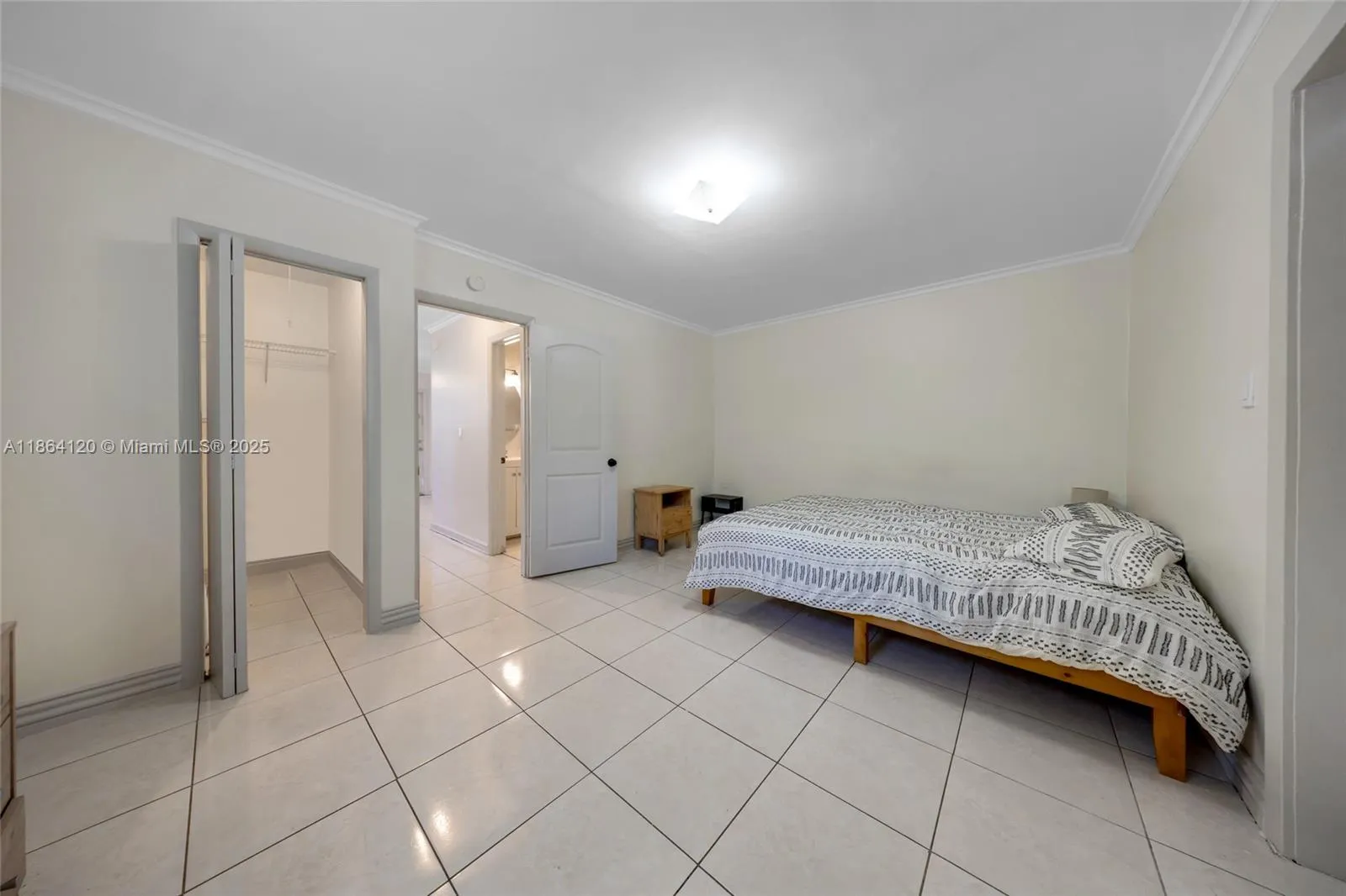 1807 N 17th Ave, Hollywood, Florida 33020, Hollywood, Florida 33020, ,Residential Income,For Sale,1807 N 17th Ave, Hollywood, Florida 33020,A11864120