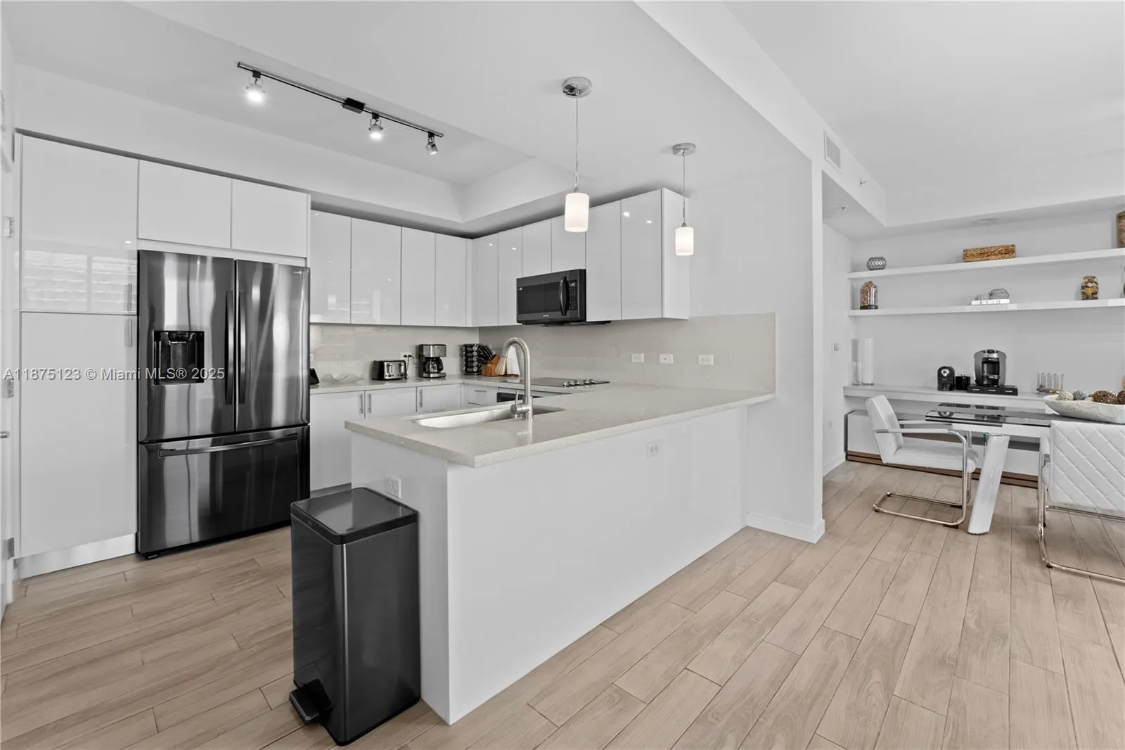 999 Sw 1st Ave 3304, Miami, Florida 33130, Miami, Florida 33130, 2 Bedrooms Bedrooms, ,2 BathroomsBathrooms,Residential Lease,For Rent,999 Sw 1st Ave 3304, Miami, Florida 33130,A11875123