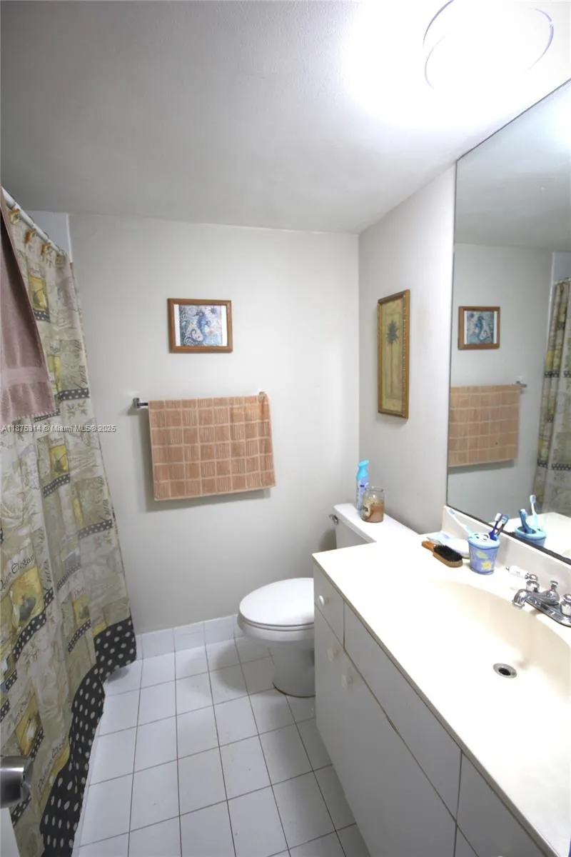 5161 Collins Ave 603, Miami Beach, Florida 33140, Miami Beach, Florida 33140, 2 Bedrooms Bedrooms, ,2 BathroomsBathrooms,Residential Lease,For Rent,5161 Collins Ave 603, Miami Beach, Florida 33140,A11875314