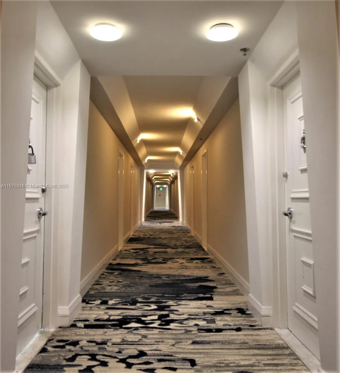 5161 Collins Ave 603, Miami Beach, Florida 33140, Miami Beach, Florida 33140, 2 Bedrooms Bedrooms, ,2 BathroomsBathrooms,Residential Lease,For Rent,5161 Collins Ave 603, Miami Beach, Florida 33140,A11875314