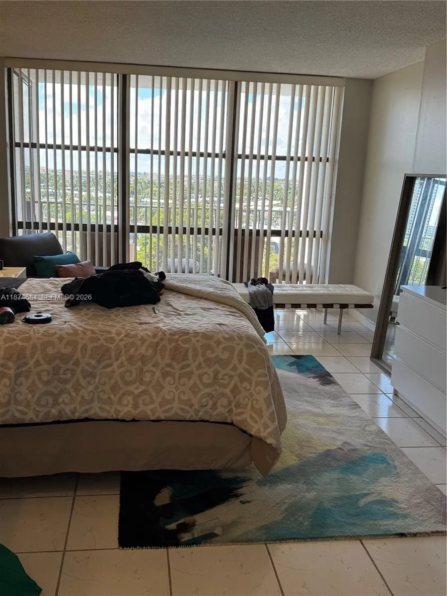 1000 Parkview Dr 805, Hallandale Beach, Florida 33, Hallandale Beach, Florida 33009, 1 Bedroom Bedrooms, ,1 BathroomBathrooms,Residential,For Sale,1000 Parkview Dr 805, Hallandale Beach, Florida 33,A11874684